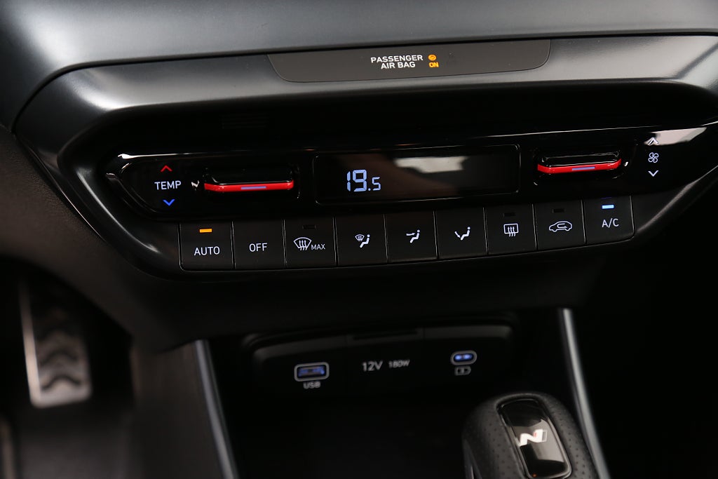 Hyundai i20 1.0 T-GDI MHEV DCT N-Line 100HK | Moms 2025