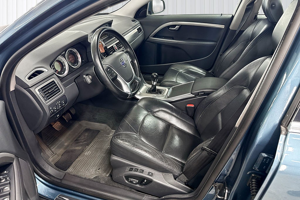 Volvo V70 2013