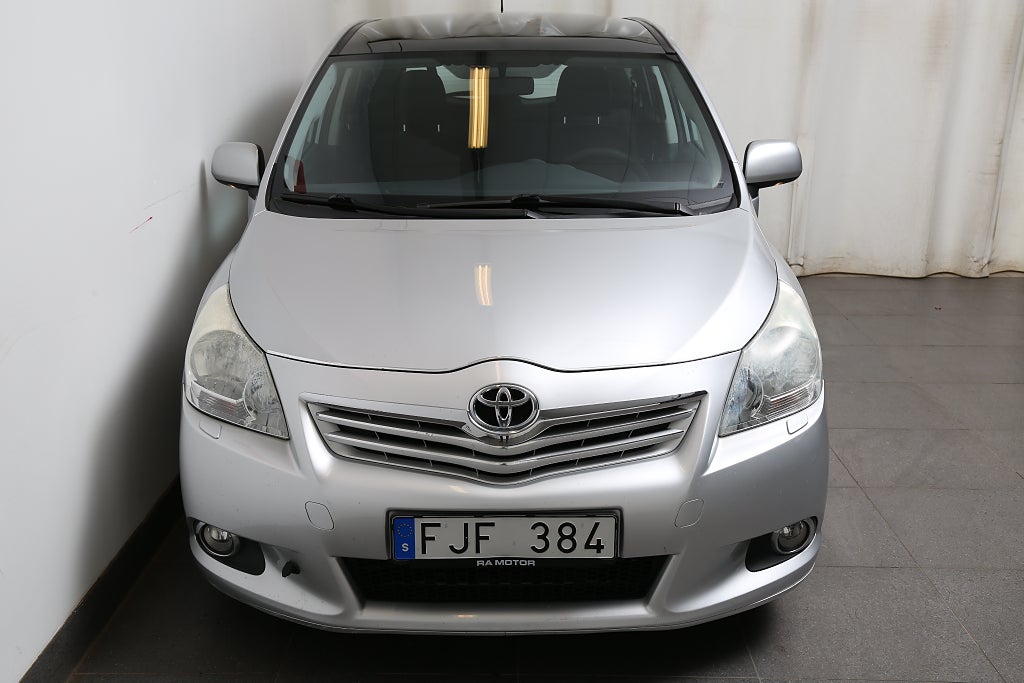 Toyota Verso 1,8 147hk Business Aut Panorama Motorv 7-Sits 2010