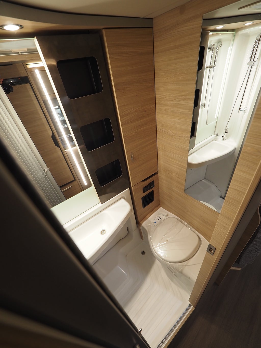 Knaus Van Ti Plus 650 MEG 4x4 I ALDE I Aut I 163hk I VW