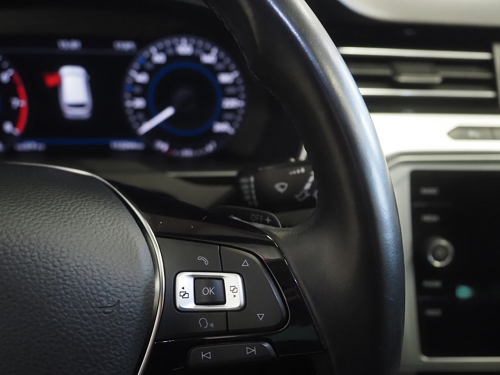 Volkswagen Passat SC TSI 150hk DSG |Cockpit|Drag|Backkamera| 2018