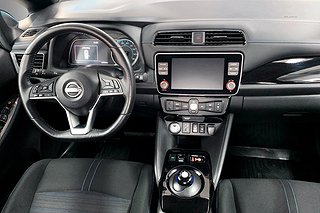 Halvkombi Nissan Leaf 8 av 21