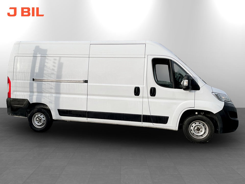 Bild på Citroen Jumper Bus Pre 2.2 BHDi 165hk L3H2 NYBILSGARANTI TOM 2028