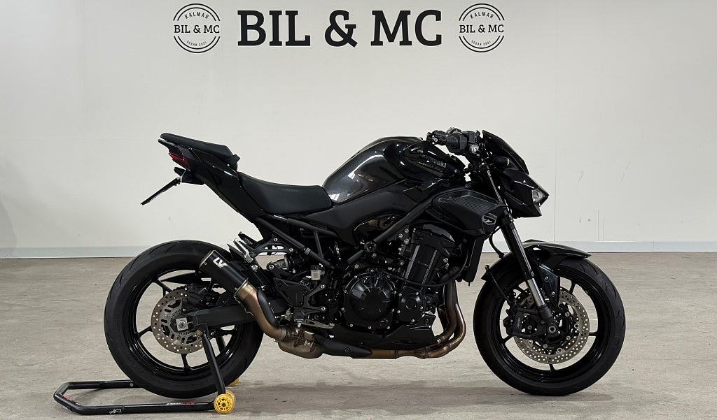 Kawasaki Z900 Nyskick låga mil 0kr insats 