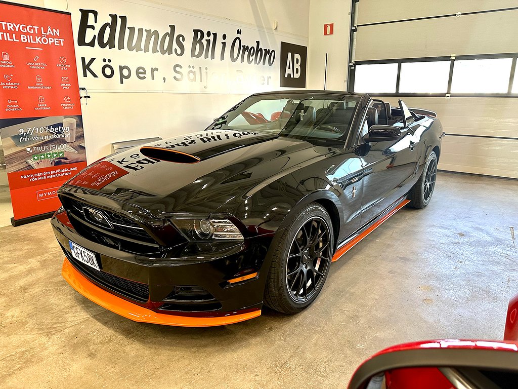 Ford Mustang V6 Convertible automat  309hk (7200mil)