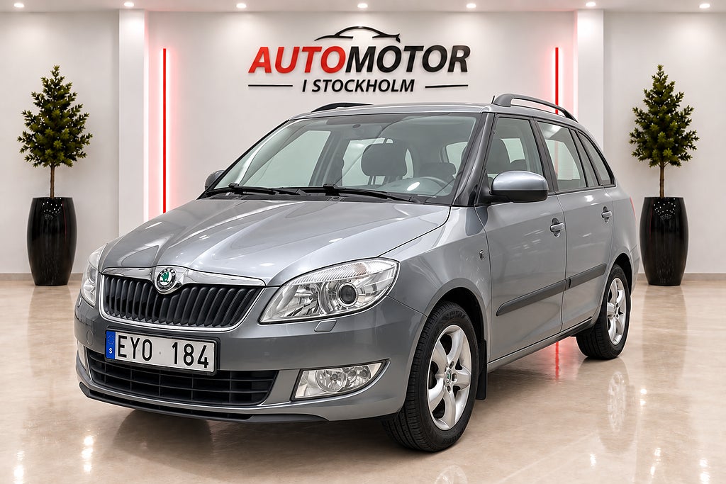 Skoda Fabia Kombi 1.2 TSI ACC Dragkrok Bak sensor Välskött