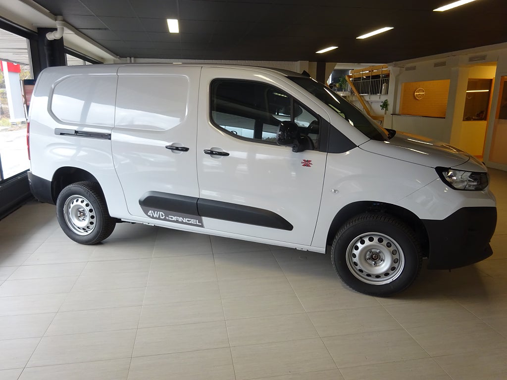 Citroën Berlingo L2 130 AT8 BUS 4X4