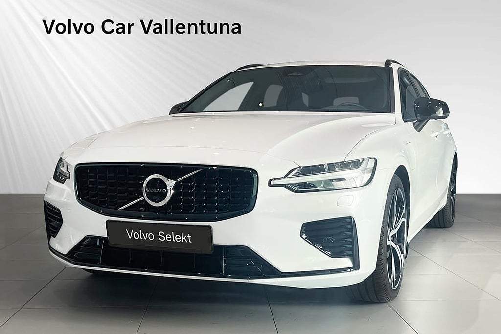 Volvo V60 T6 Ultra Dark I Drag I H/K I 360° Kamera