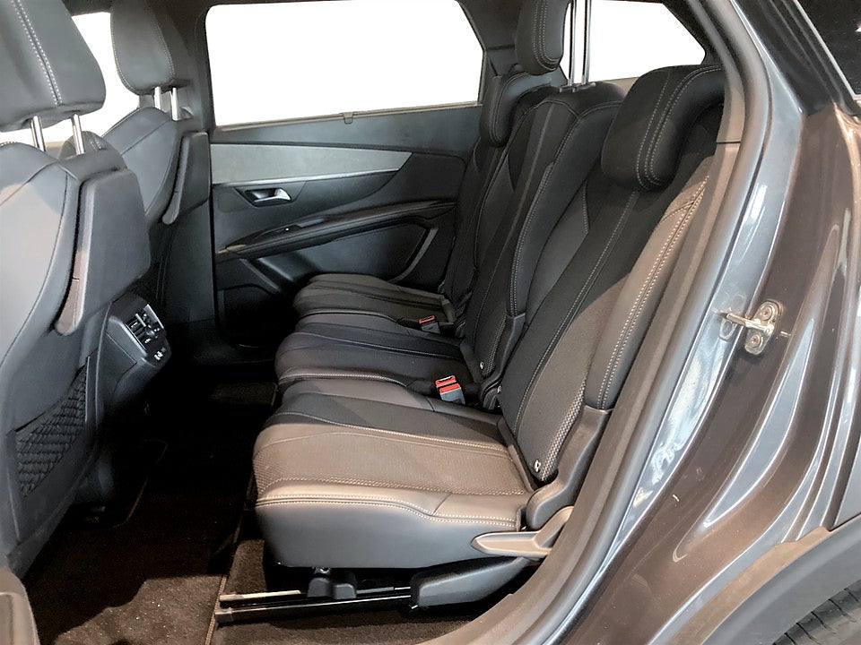 Bild på Peugeot 5008 GT 1.2 PT 130hk Aut 7-SITS B-KAMERA