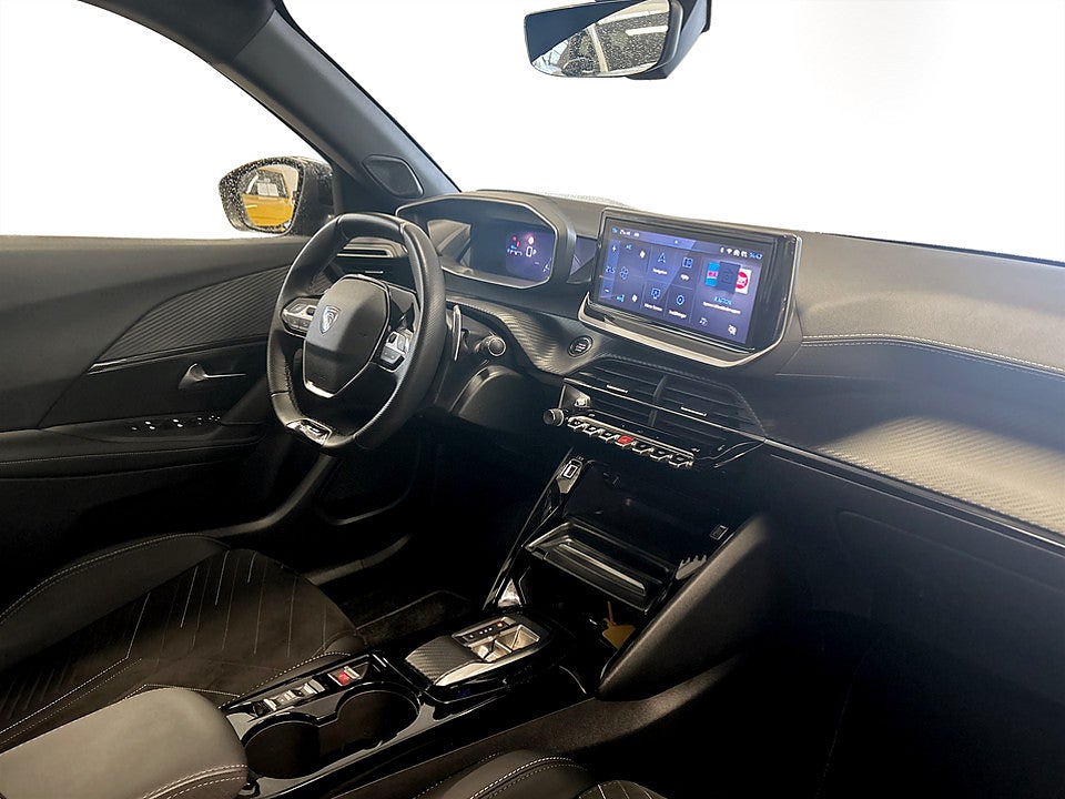 Bild på Peugeot 2008 GT 1.2 PT 130hk Aut B-KAMERA CARPLAY