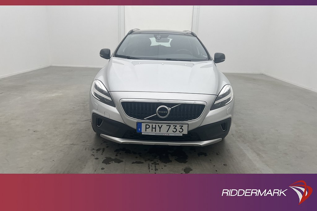 Volvo V40 Cross Country T4 AWD Summum VOC Värmare Pano Drag