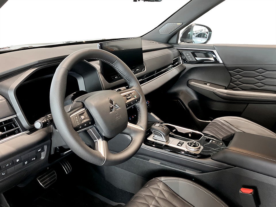 Bild på Mitsubishi Outlander Instyle PHEV 4WD - DEMO