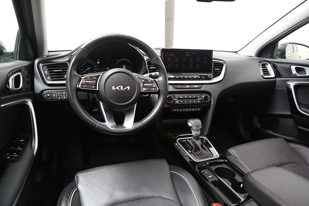 Kia Ceed Plug-in Hybrid Advance Plus 2 Panorama Skinn Drag Moms 2022