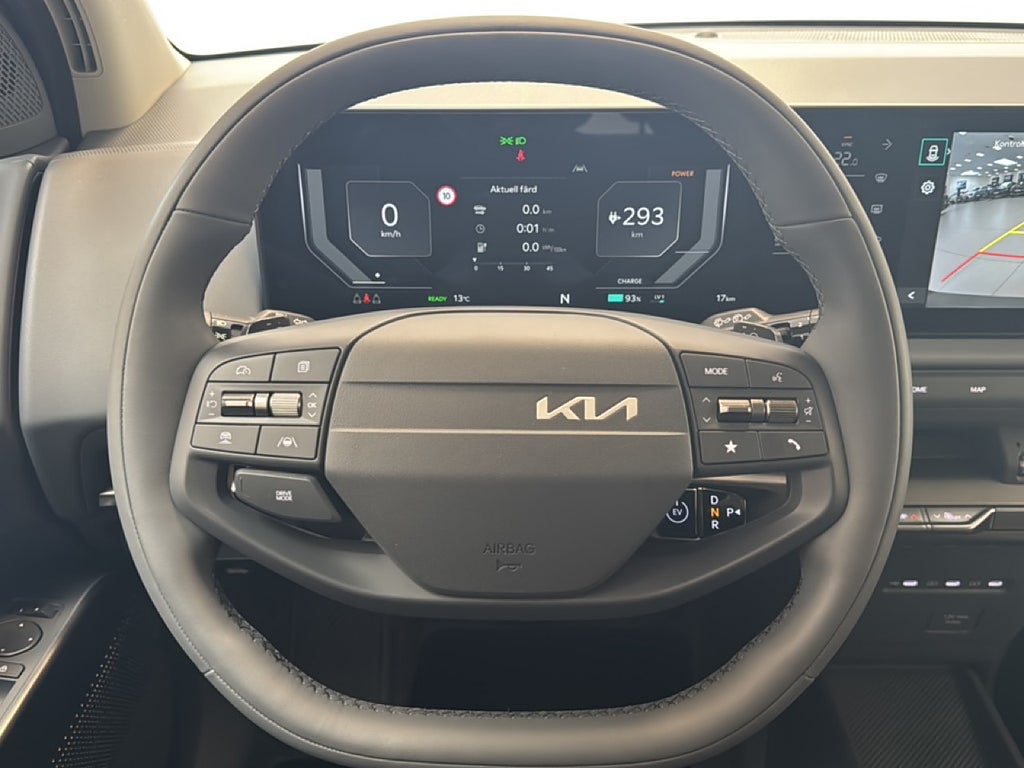 QLU897