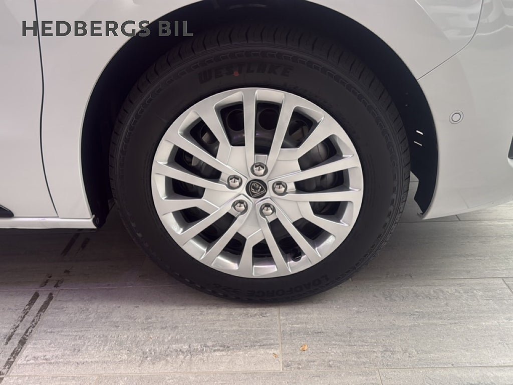 Peugeot Expert 2.2 BlueHDi PLUS 150 AUT  L3 thumbnail