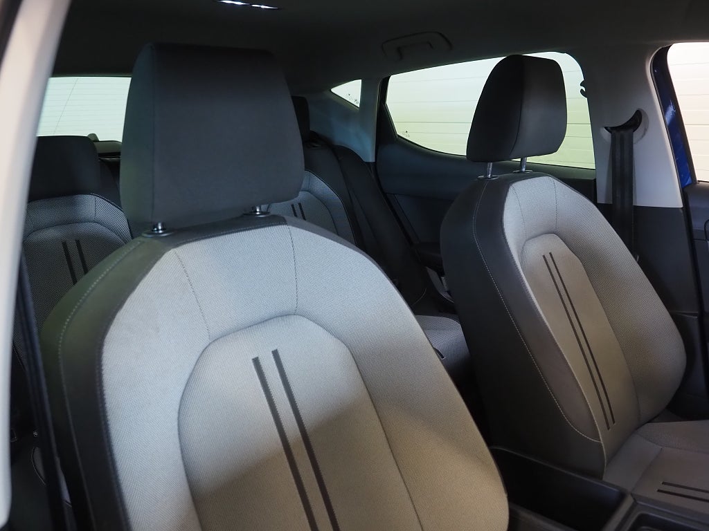 Seat Leon 1,0 TSI 110hk 5d Style Pluspaket Komfortpaket Cockpit 2021