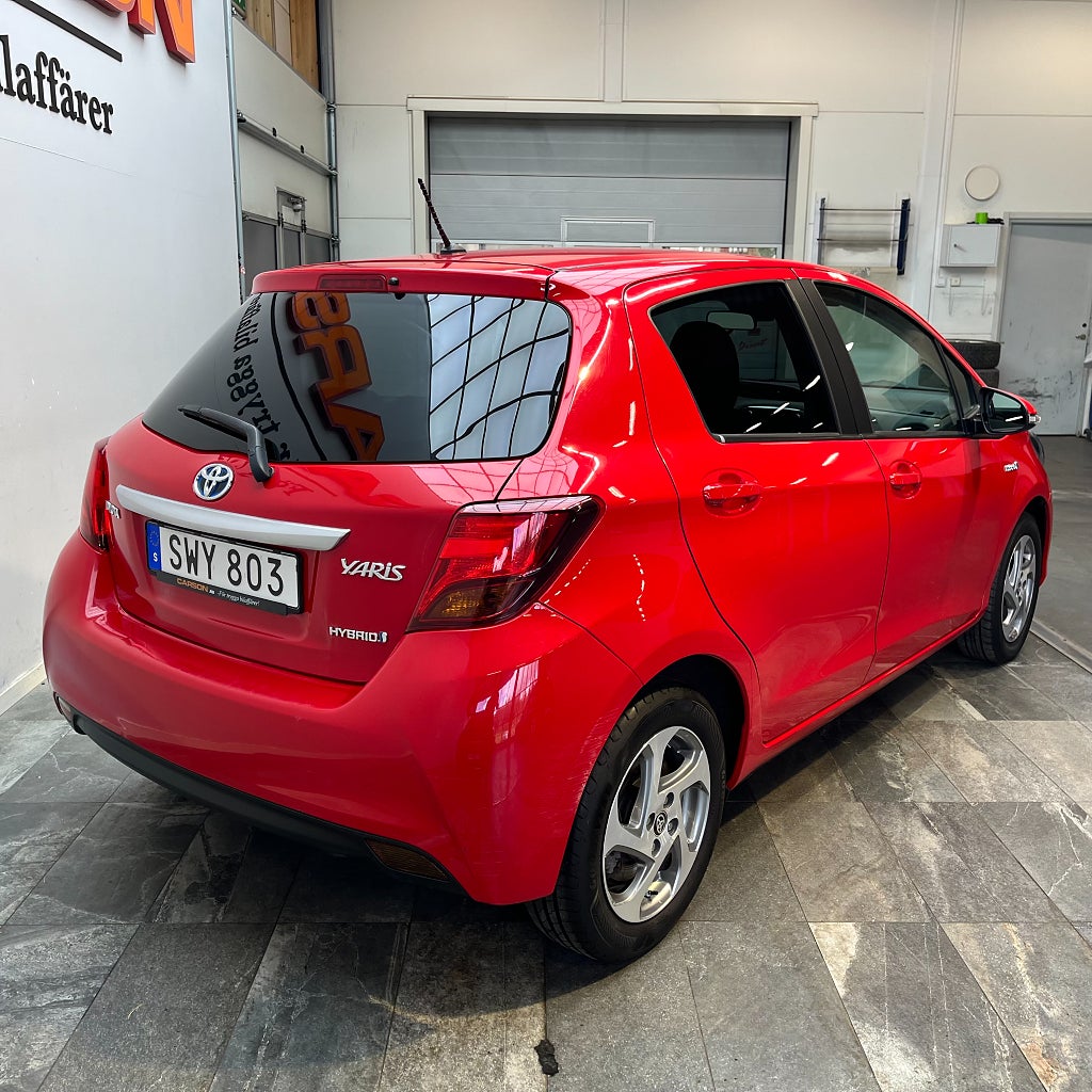 Toyota Yaris Hybrid e-CVT Active, Edition Feel Värmare 1 ägare!