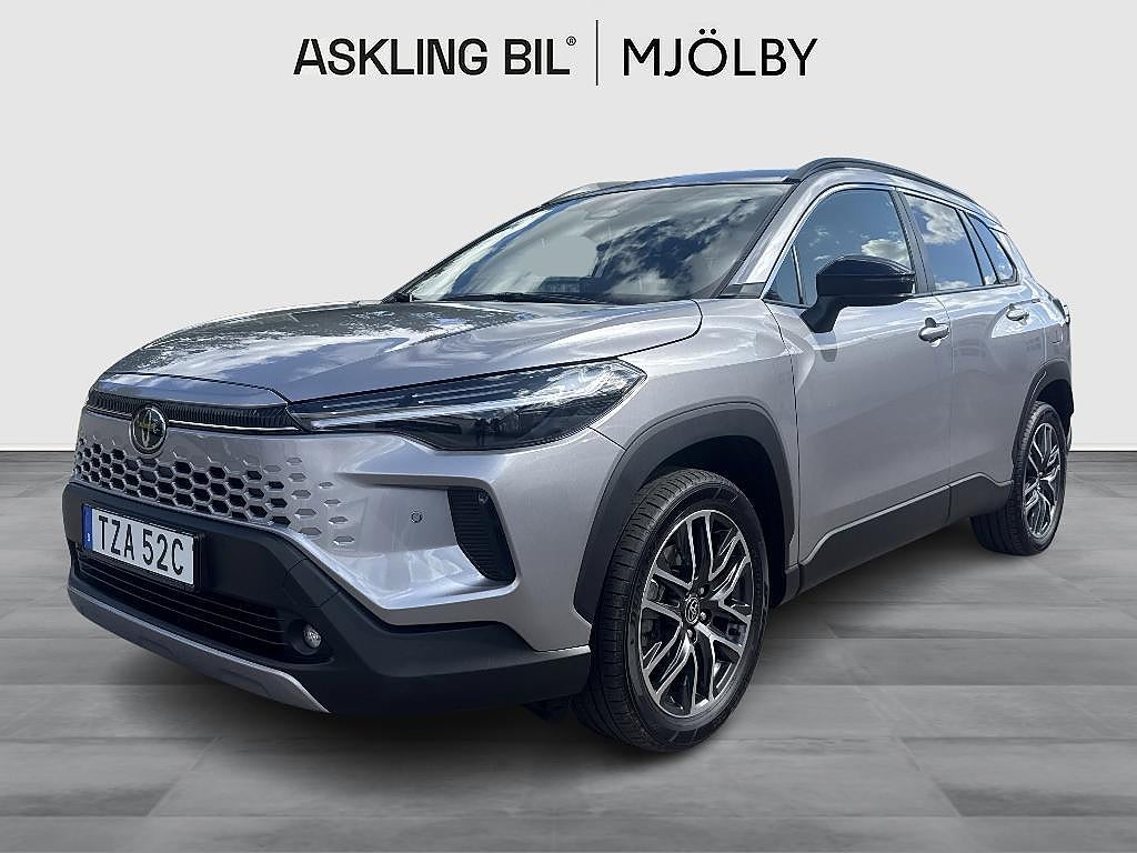 Toyota Corolla Cross Hybrid 2.0 AWD-i Style Moms
