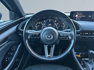 Mazda 3 Hatchback 2.0 MHybrid Kamera/MoK-Värm/SoV-Däck/Navi/HuD – bild 9
