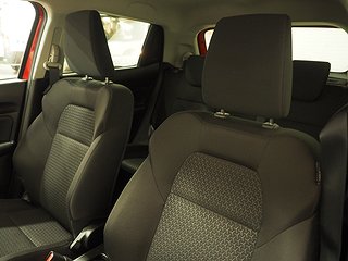 Halvkombi Suzuki Swift 18 av 23