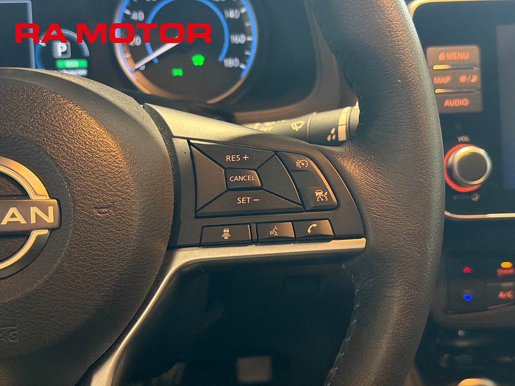 Nissan Leaf N-Connecta | 40kWh | Värmepump | 360° kamera | 2023