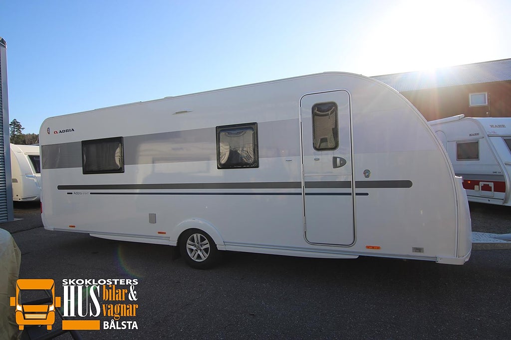 Adria ADORA 613HT Alde Solcell Ugn