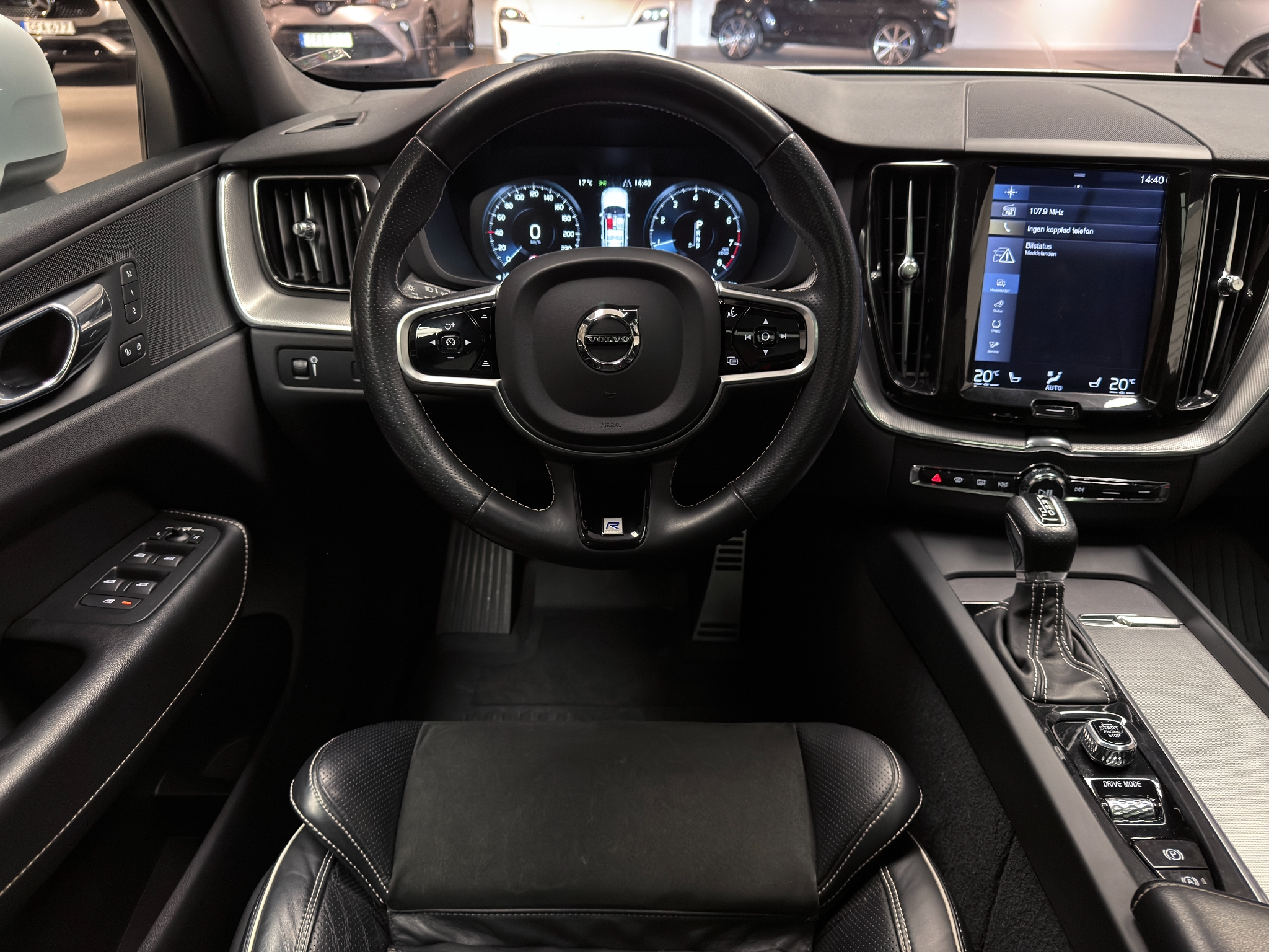 Volvo XC60 T5 AWD R-Design 254hk | Drag | Panorama | Klimatpaket 2018 - miniatyr 33