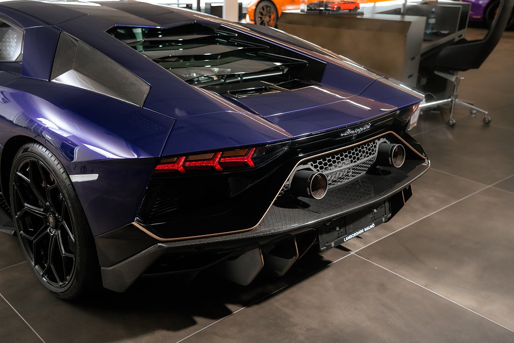 Gallery image 16 of 17