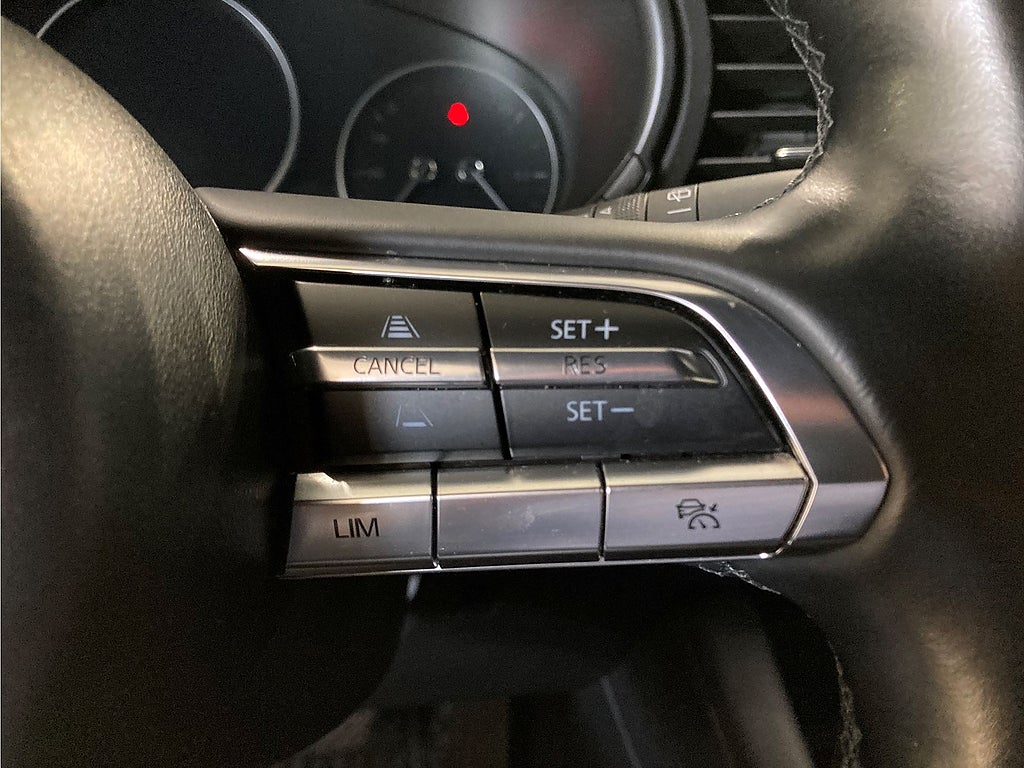 Bild på Mazda 3 Hatchback Sky 2.0 150hk Aut - B-KAMERA, 1 ÄGARE