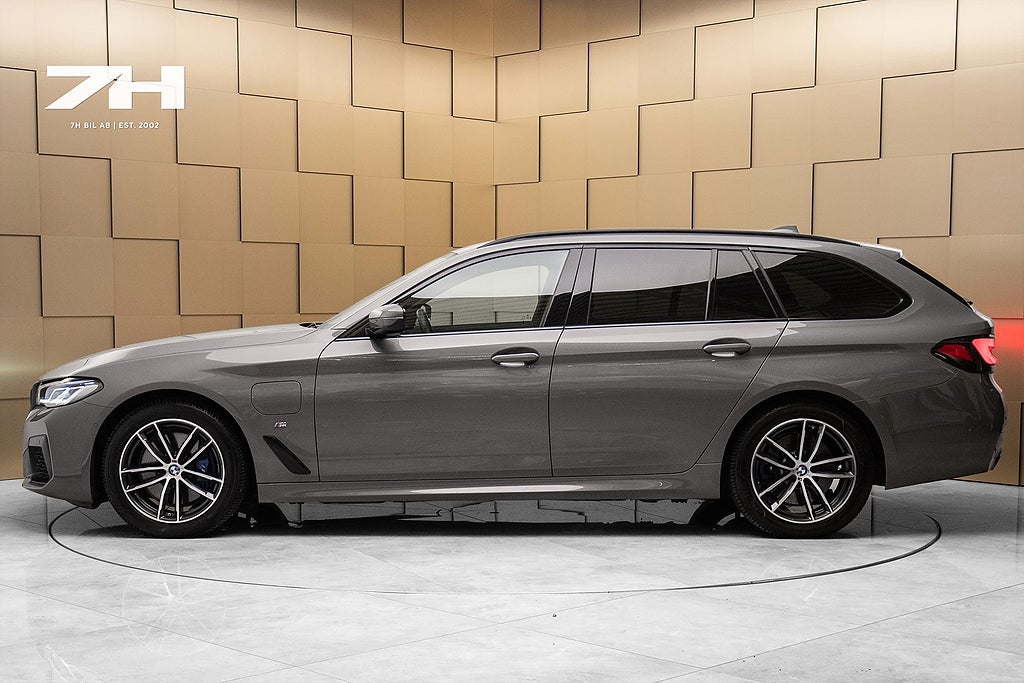 BMW 530e xDrive Touring M Sport Laser H/K Drag Kamera