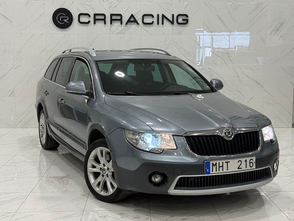 Skoda Superb Kombi 2.0 TDI 4x4 Elegance|Se spec|Dragkrok|