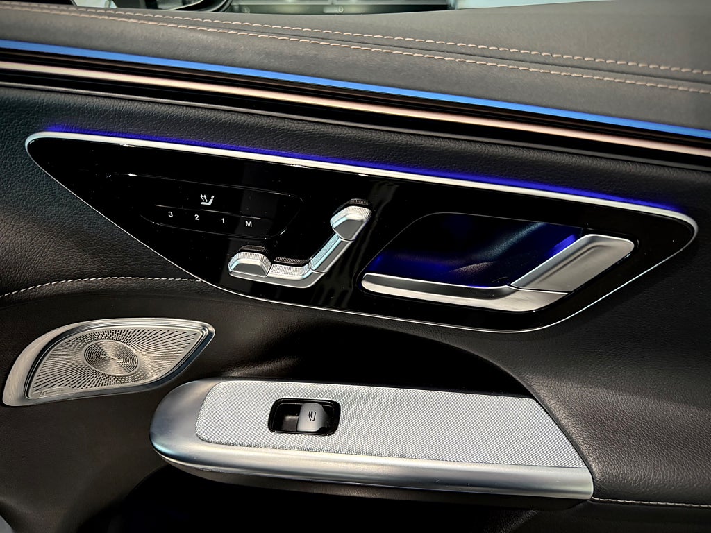 Mercedes-Benz EQE SUV 350 4MATIC AMG Hyperscreen Glastak Läder Drag 22tum - bild 8