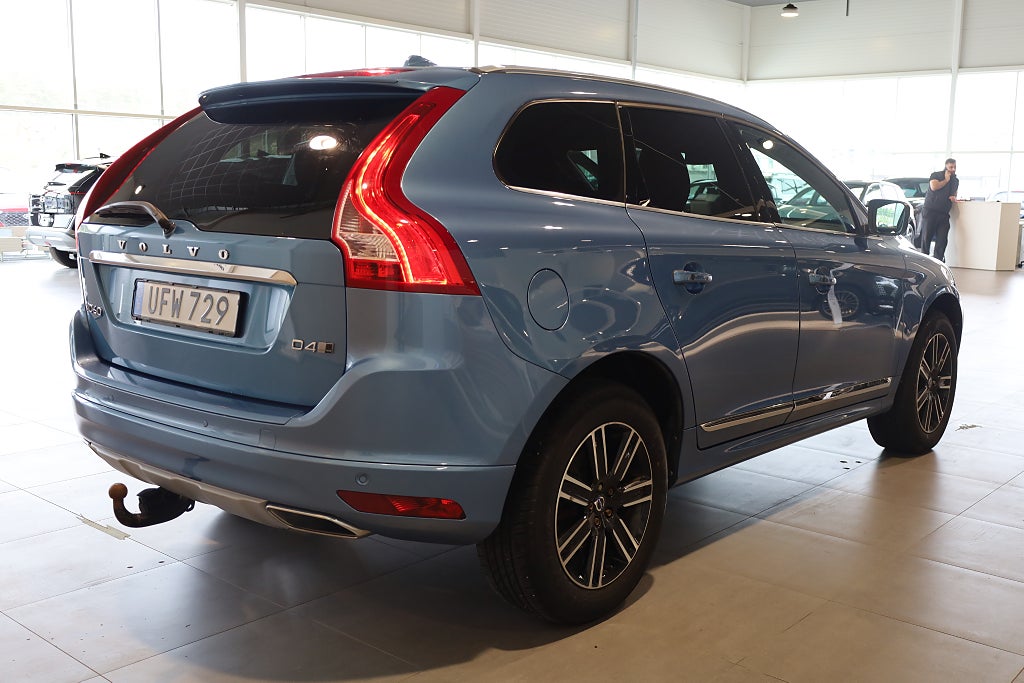 Volvo XC60 D4 AWD AUT Summum Navi Drag VOC Läder Rattvärme 2017