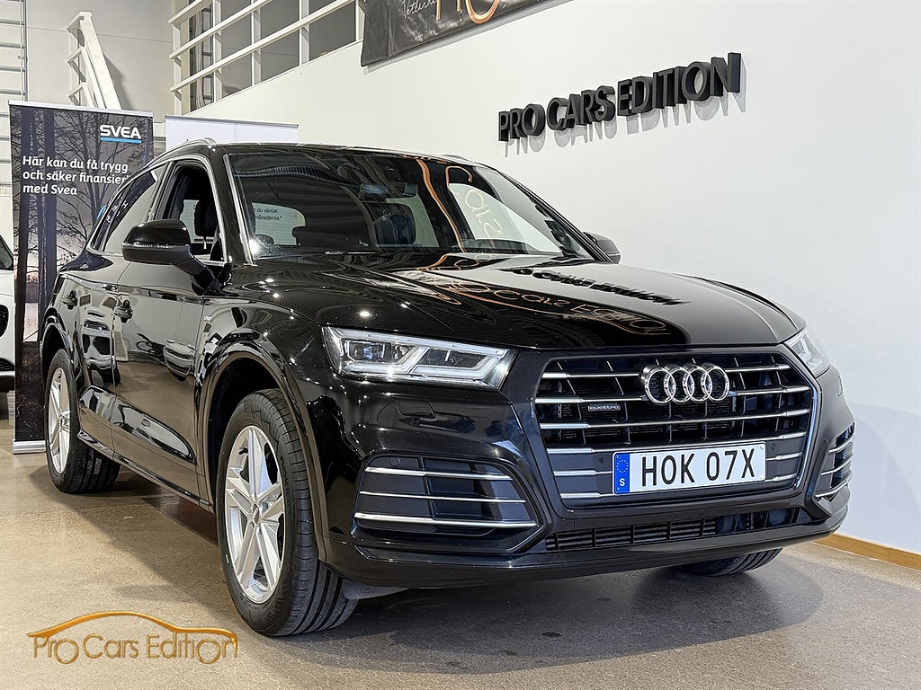 Audi Q5 55 TFSI e Quattro| 367hk| S-line | SoV | PDC | Navi | Auto|