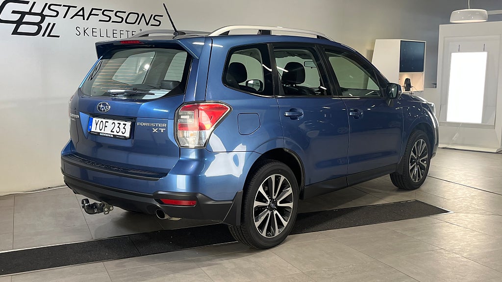 Subaru Forester XT 241hk 4WD Automat | Drag, V-hjul, M-värm, X-ljus
