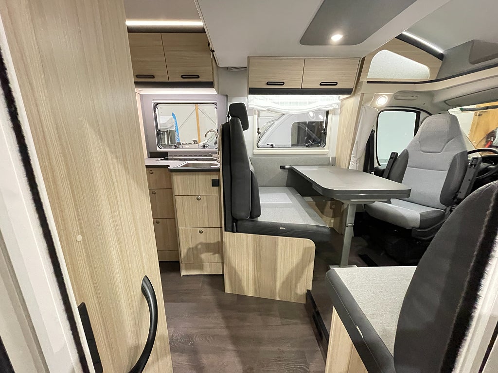 Sun Living S 75 SC / Automat / ALDE / AC-Bodel / Solcell / 5bält / Taksäng/ - Sun Living