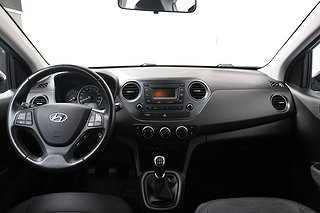 Halvkombi Hyundai i10 9 av 19