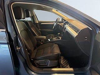 Volkswagen Passat Alltrack 2.0 TDI 4M Alltrack Kamera/MoK/Ad.Fhåll/Dvärm/1Ägare – bild 10
