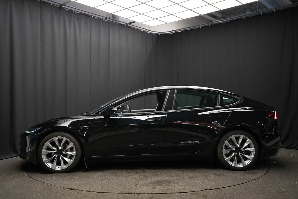 Tesla Model 3 Long Range AWD PANO AUTOPILOT KAMERA MOMS 1-ÄGARE