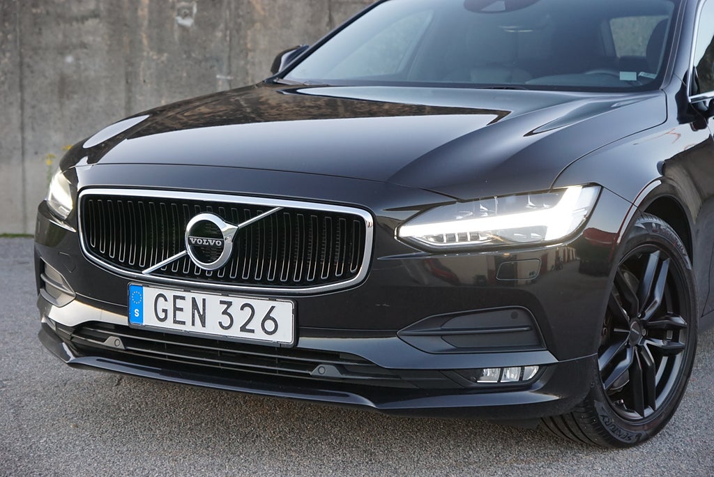 Volvo V90 T4 Geartronic Momentum|Keyless|Värmare|Adaptiv-Fart|