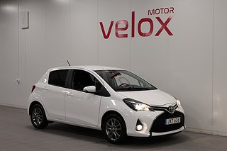 Halvkombi Toyota Yaris