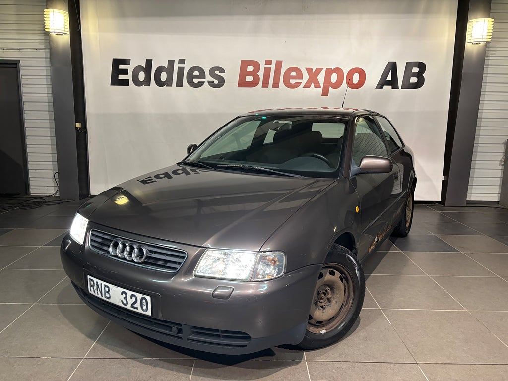 Audi A3 1.8 20v Turbo Attraction 150HK