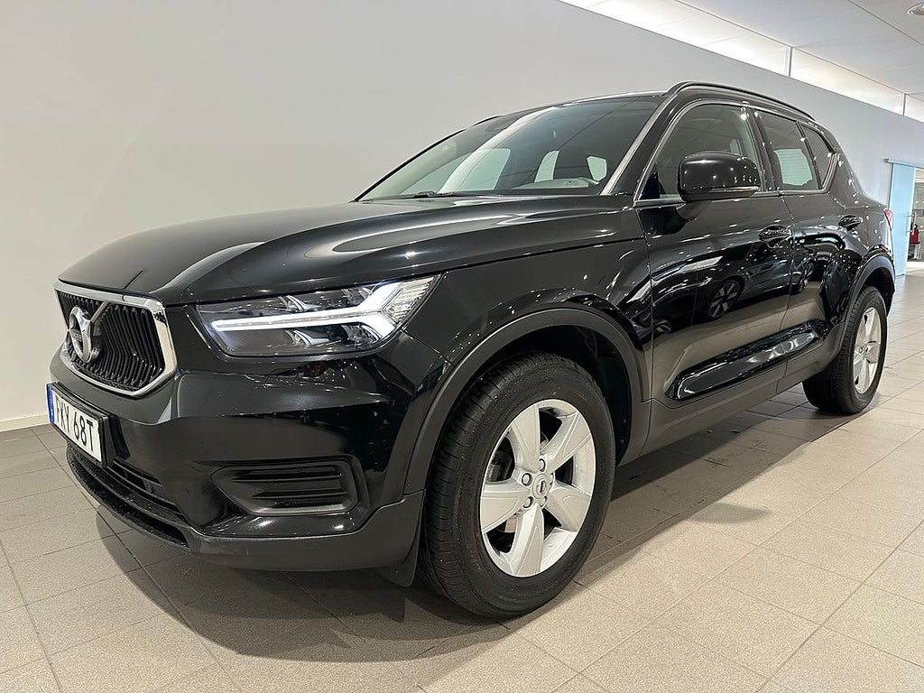 Volvo XC40 T2 FWD Momentum Core / Baksätesvärme /Parkerin...