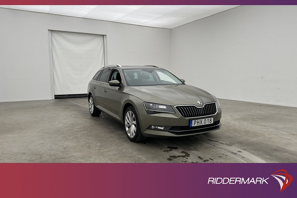 Skoda Superb Kombi 4x4 Businessline Värm Pano Kamera Drag