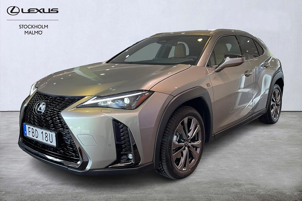 Lexus UX300h F Sport Design 199hk P-värm Navi Keyless B-k...