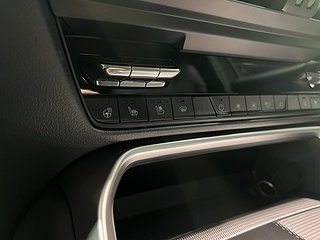 SUV Mazda CX-60 16 av 20