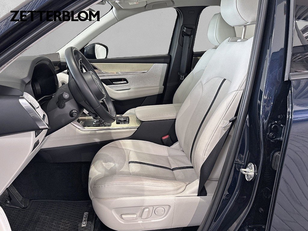 SUV Mazda CX-60 7 av 16