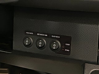 Husbil-halvintegrerad Robeta Adonis Mercedes 4x4 190HK AUT 6 av 26