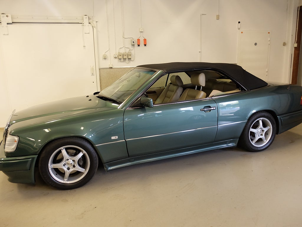 Mercedes-Benz 300 CE-24 Cabriolet AUT  Sport 11.300 mil ny-bes