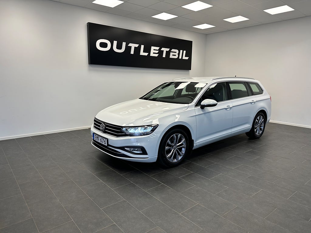 Volkswagen Passat Sportscombi 1.5 TSI ACT Nav Cockpit Värmar CarPlay Drag